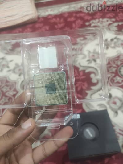 معالج Ryzen 5 3600 جديد تم فتح محتواه فقط ولم يتم استعماله نهائيا