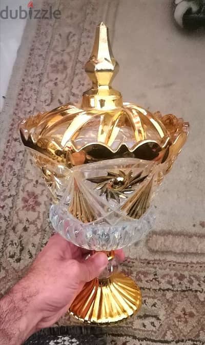 بونبونيرة زجاجية ملكي فاخرة (مقاس كبير) - بحالة ممتازة للبيع