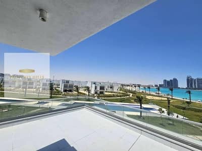 شاليه في العلمين من مزارين جاهز للاستلام بتشطيب كامل بفيو دايركت علي اللاجون والبحر نازل من سعره لسرعه البيع