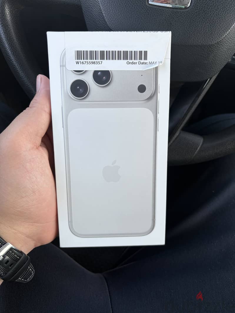 Apple - iPhone 17 Pro Max 1