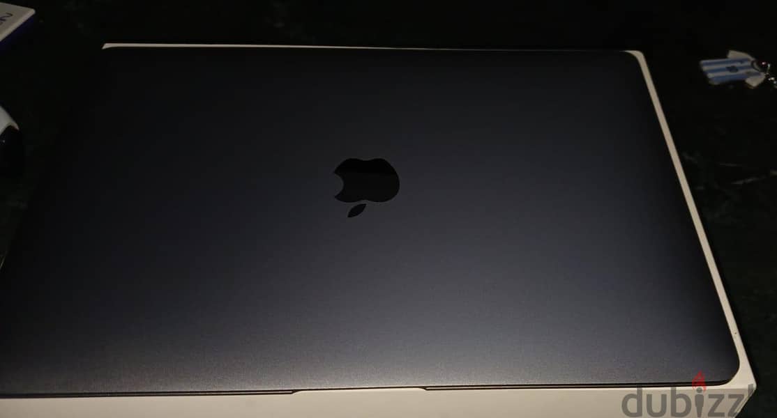 MACBOOK M1 7