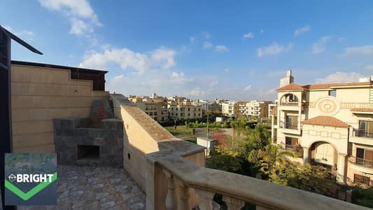Penthouse with roof for sale at the lowest possible price - 310m - 3 bedrooms - with a very distinctive view - in Fifth District