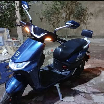 سكوتر كهرباء تاليج زيبرا 2000 وات ماشي 7000 كيلو