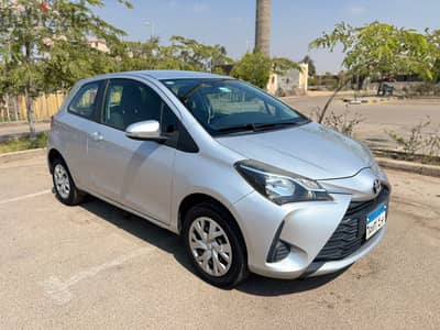 Toyota Yaris - Manual 1000 CC