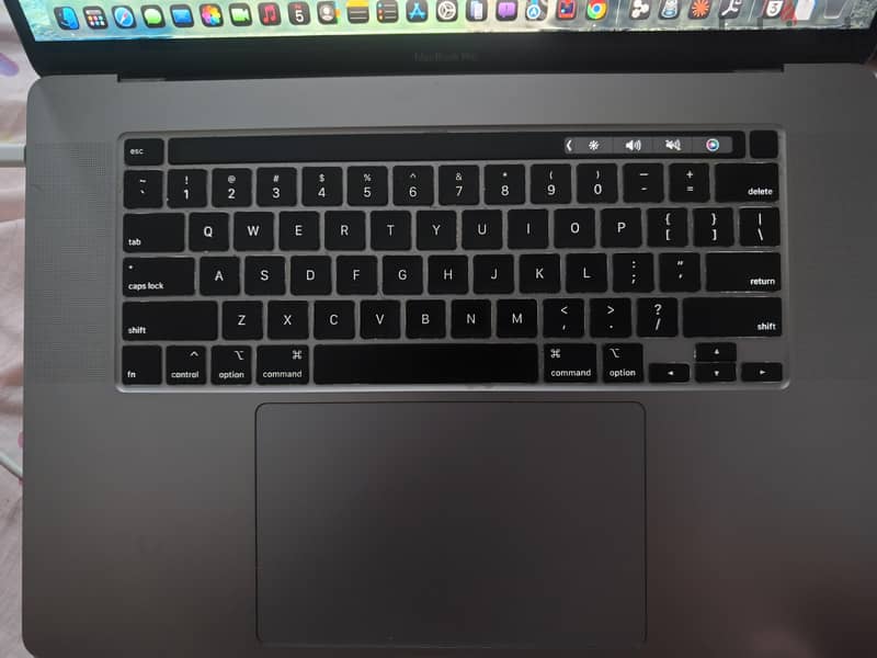 macbook pro 2019 16 inch 10