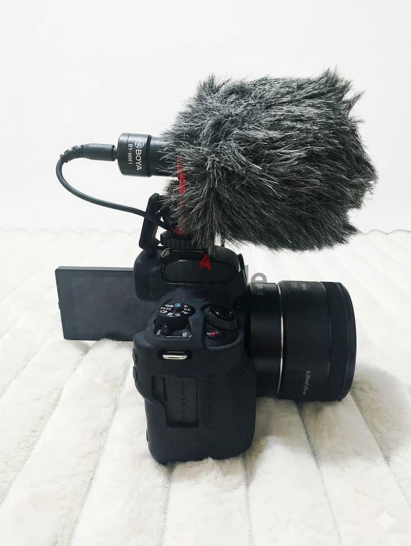 Canon EOS M50 Mirrorless 8