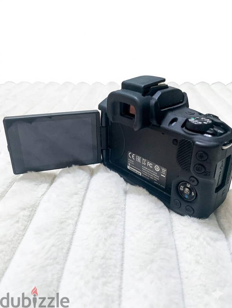 Canon EOS M50 Mirrorless 13