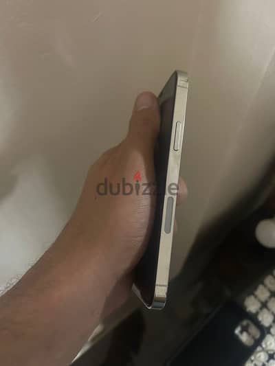 آبل - آيفون 12 برو