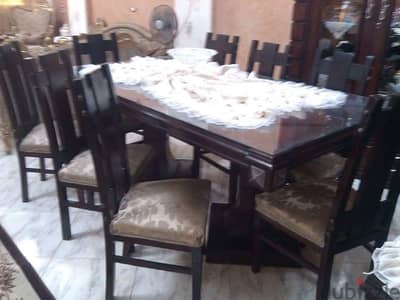 سفره مناسبه لجعلها مكتب اجتماعات