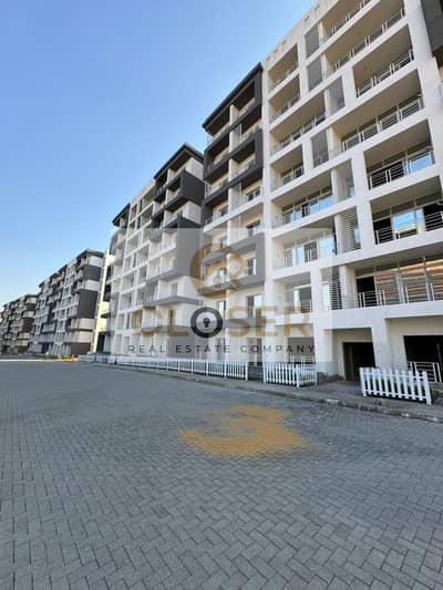 For sale Apartment 3BR with 40% discount panoramic view in City Oval on Mohammed Bin Zayed Axis Inst over 10Y