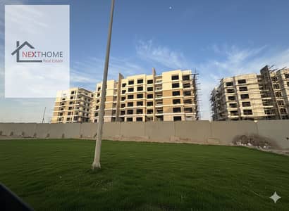 Apartment for sale with a down payment of 2,850,000 in Hyde Park Compound, Fifth Settlement, New Cairo.