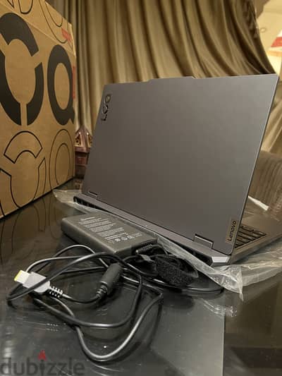15 IRX10 LOQ Lenovo