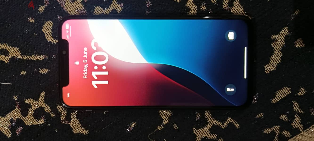 iPhone XS   64G 2