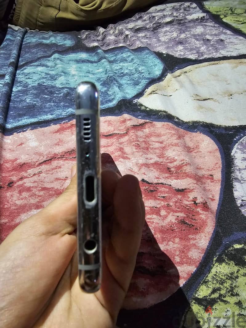 Samsung S10 Plus 4