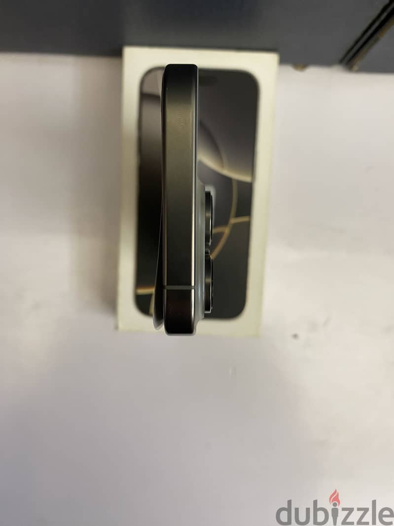 Apple - iPhone 16 Pro 2