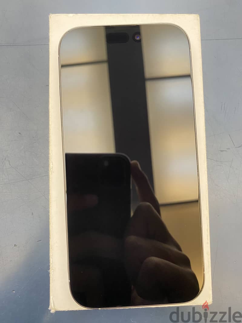 Apple - iPhone 16 Pro 4