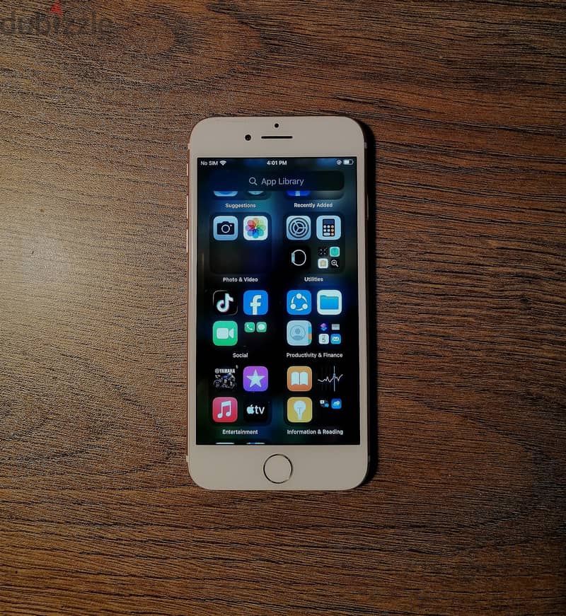 Apple - iPhone 7 1