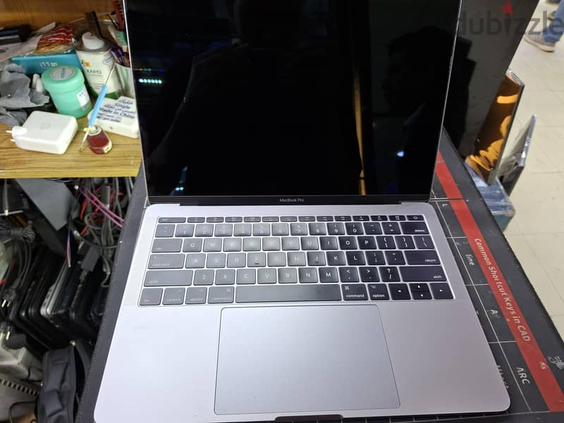 Macbook pro 1