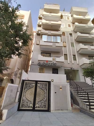 Apartment for sale in 6 October, Fourth District, 250 meters, Ultra Super Lux finishing.