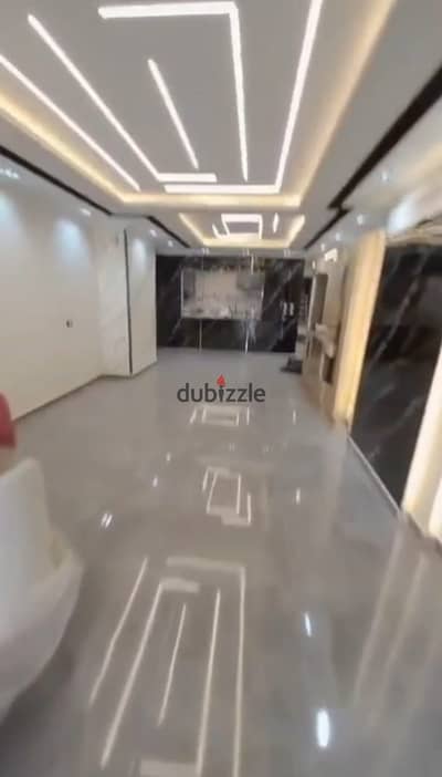 شقه للبيع مدينه نصر المنطقه التاسعه دور تالت اسانسير 245 م 3 غرفه 3 حمام 3 رسبشن تشطيب الترا سوبر لوكس مباني 2022