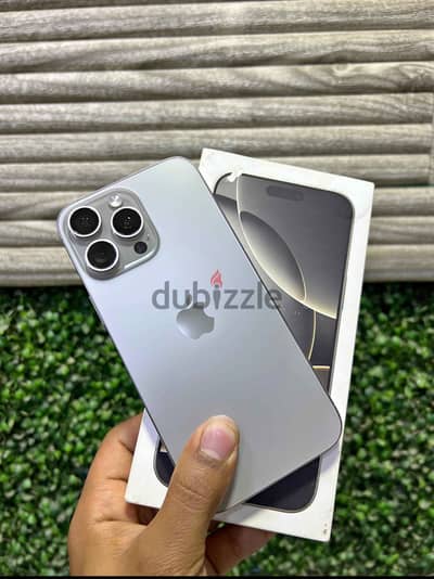 iPhone 16 Pro Max  مستعمل  كالزيروو لسه في الضمان