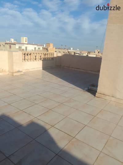 حصرى روف بفيلات البنفسح بتراس كبير بالقرب من الوترواى