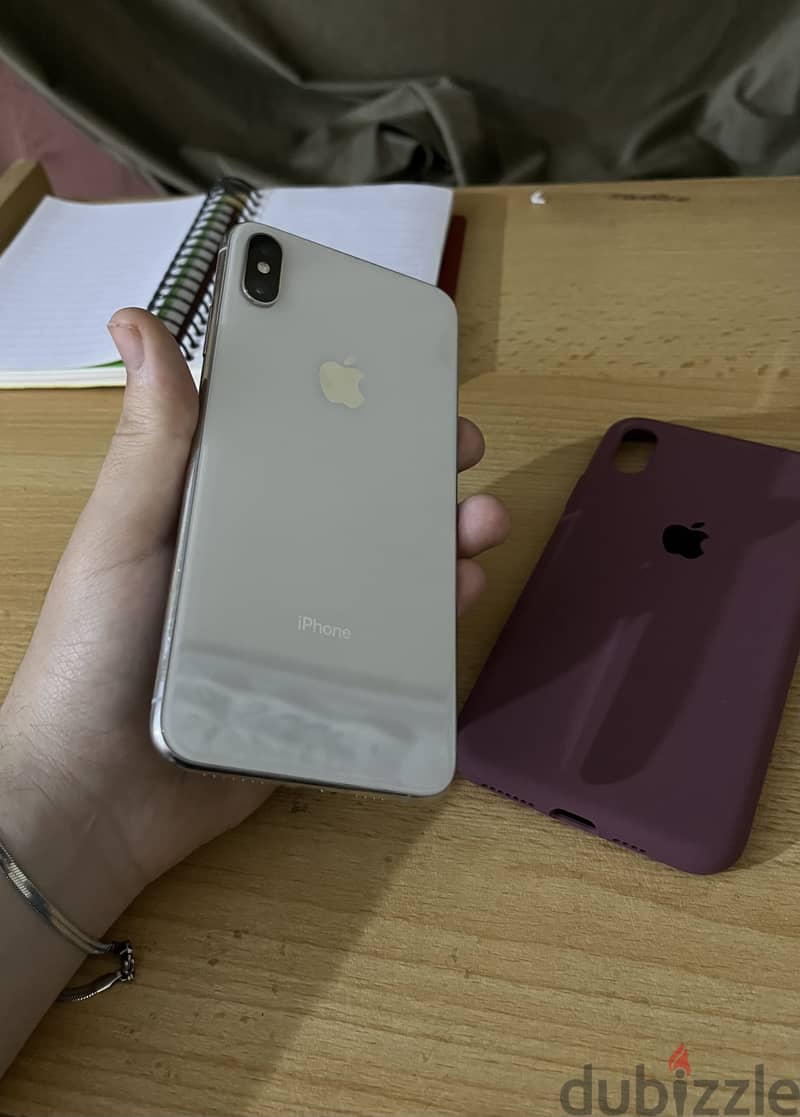 iPhone XS Max 5