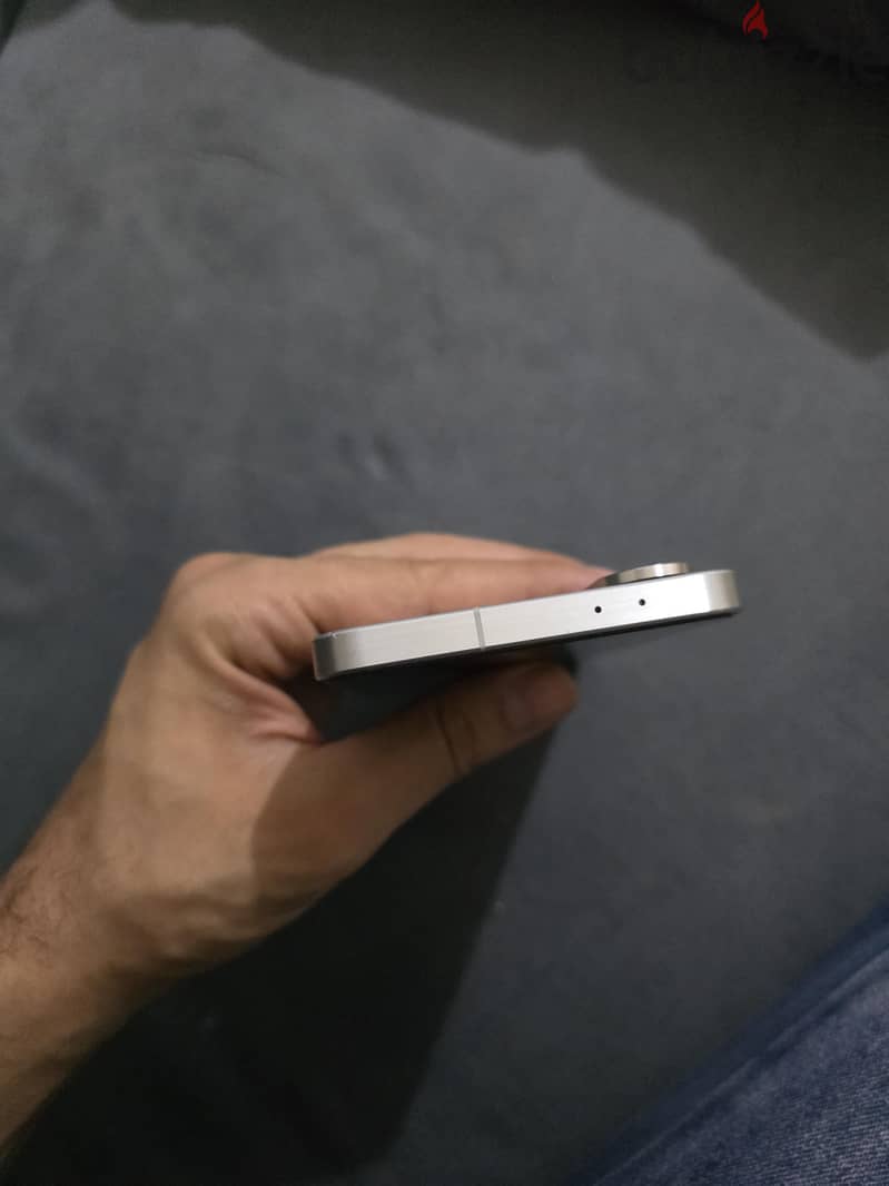 Samsung a56 4
