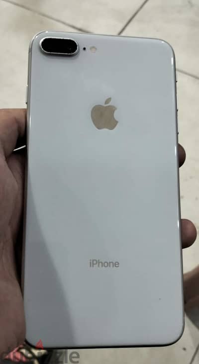 آبل - آيفون 8 بلس