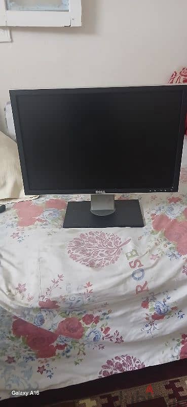 شاشه dell 22 بوصه