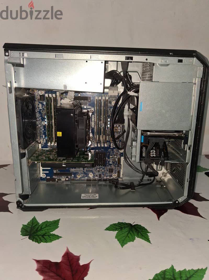 Hp z4 G4 workstation 1