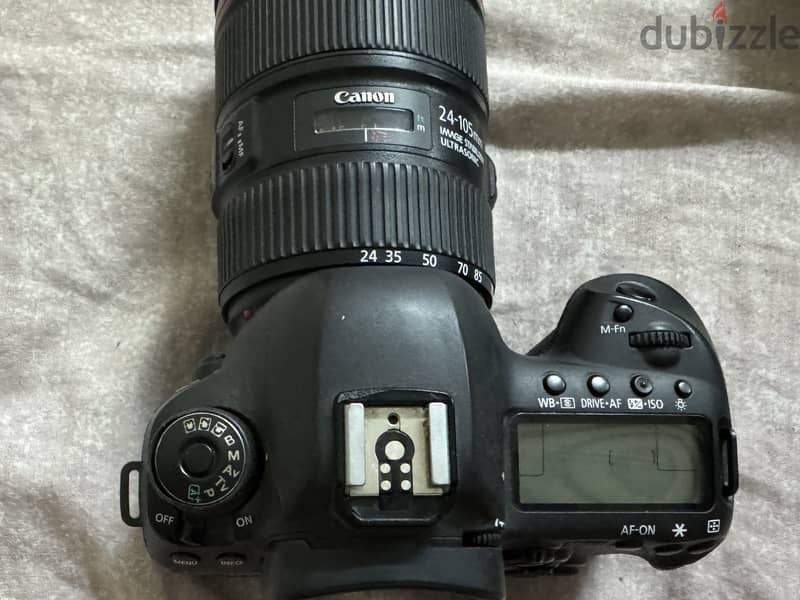 Camera Canon 5D mark 4 + lens 24 -105 3