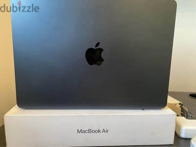macbook air m4 like new midnight (with box and everything)
