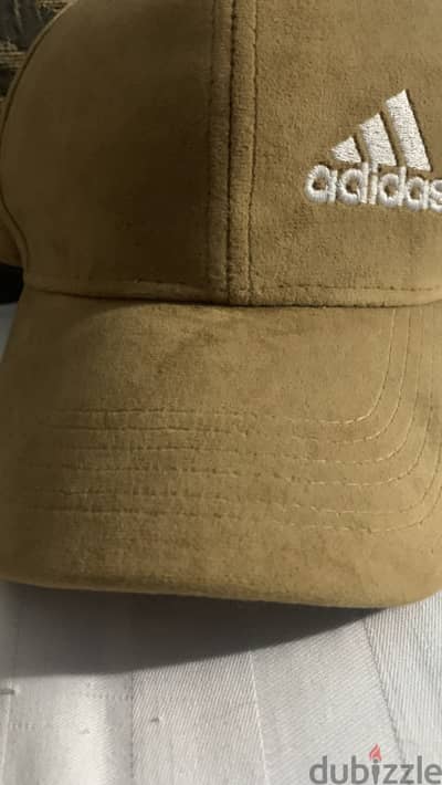 كاب adidas's