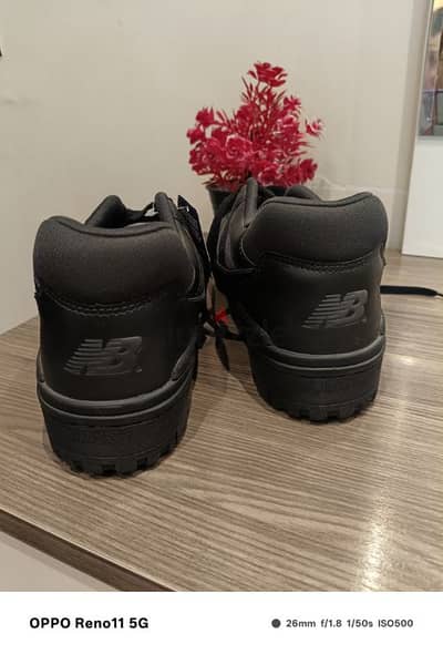 شوز New balance جديد