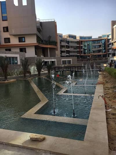 Apartment for rent in Fifth Settlement, within La Mirada compound, near the American University. Elevator and natural gas available. First occupancy.