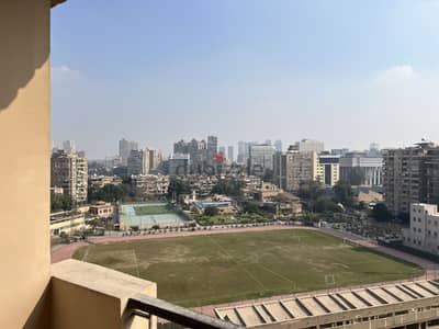 شقة مميزة امام نادي بنك مصر في احمد عرابي ، ٢٥٥ تشطيب كامل