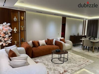 شقة  للإيجار في هايد بارك – أول سكن – مفروشة بالكامل