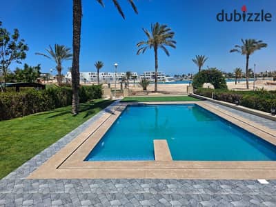 Villa First row sand lagoon for rent in Marina 5 .
