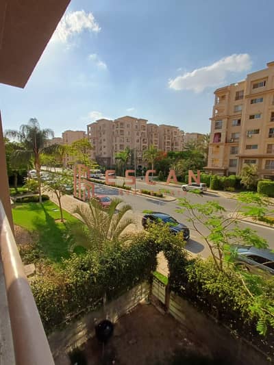 107m² apartment with fully custom finishes for sale in Madinaty B2, very prime location