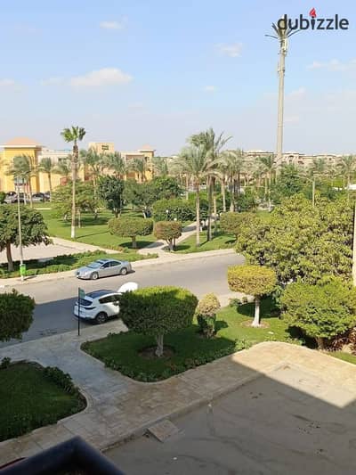 Spacious Apartment for Rent in Al Rehab City – Phase 3  A well-located 180 sqm apartment available for rent in one of the most desirable areas of Al Rehab City.