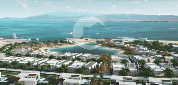 VILLA FOR SALE DIRECT ON THE MARINA ONLY 5% DP IN SOMA BAY