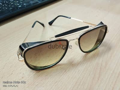 نظاره شمسيه ماركه GUCCI الايطاليه