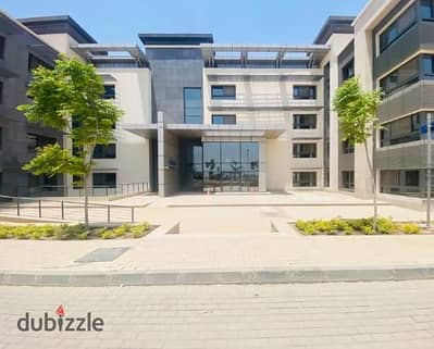 عيادة للبيع فى ميديتاون نيو جيزة تكملة اقساط متشطب بالتكييفات