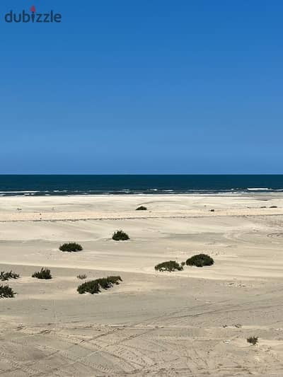 For sale, facing the sea directly on an area of 200 meters, an exceptional location between the sea and all the services needed. Units with a specified delivery and a spacious and practical design in an upscale community.