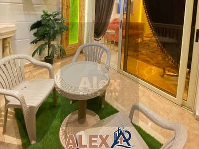 شقه مفروشه للايجار في المندره خطوات من البحر