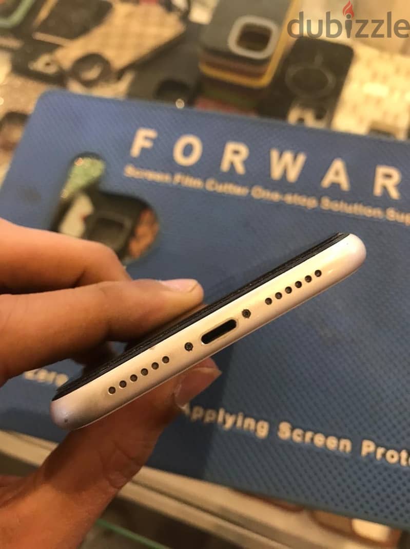 Apple - iPhone 11 3