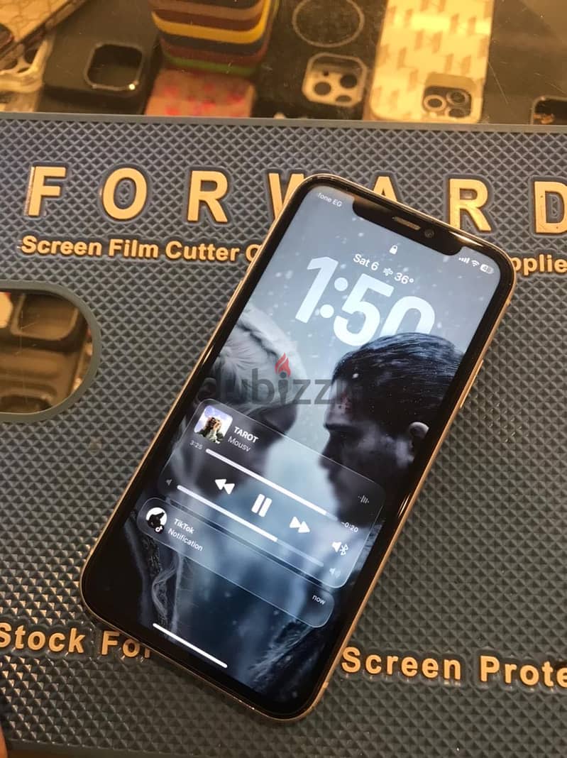 Apple - iPhone 11 7