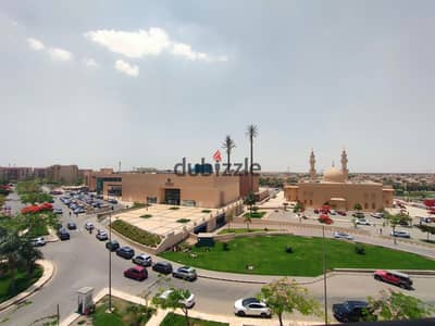فرصه للإيجار الفاضي في مدينه الرحاب شقه 162م بموقع متميز جدا أمام افينيو مول مباشره بسعر مميز جدا