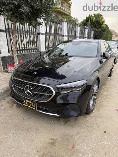 سيارة مرسيدس  للإيجار E200 موديل ٢٠٢٥